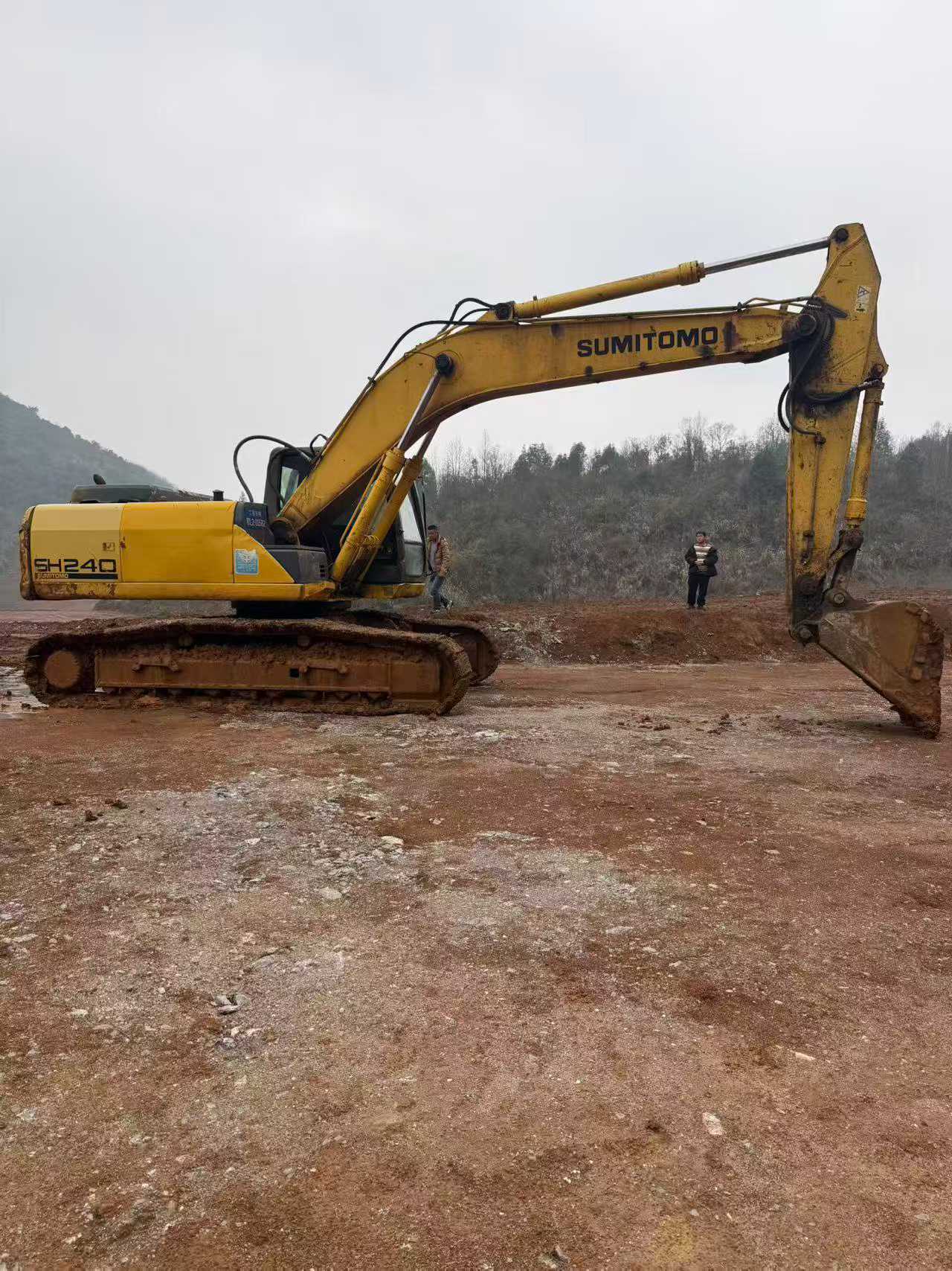 Buy Sumitomo SH240-5 Used Excavator / 2