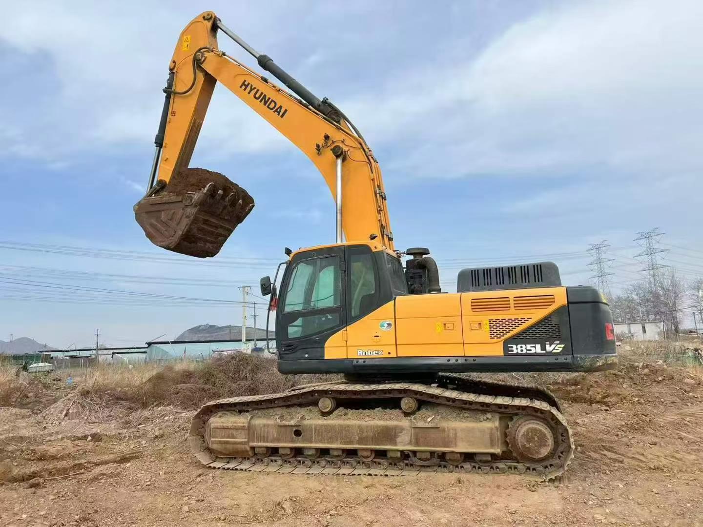 Buy Hyundai R385LVS Used Excavator / 3