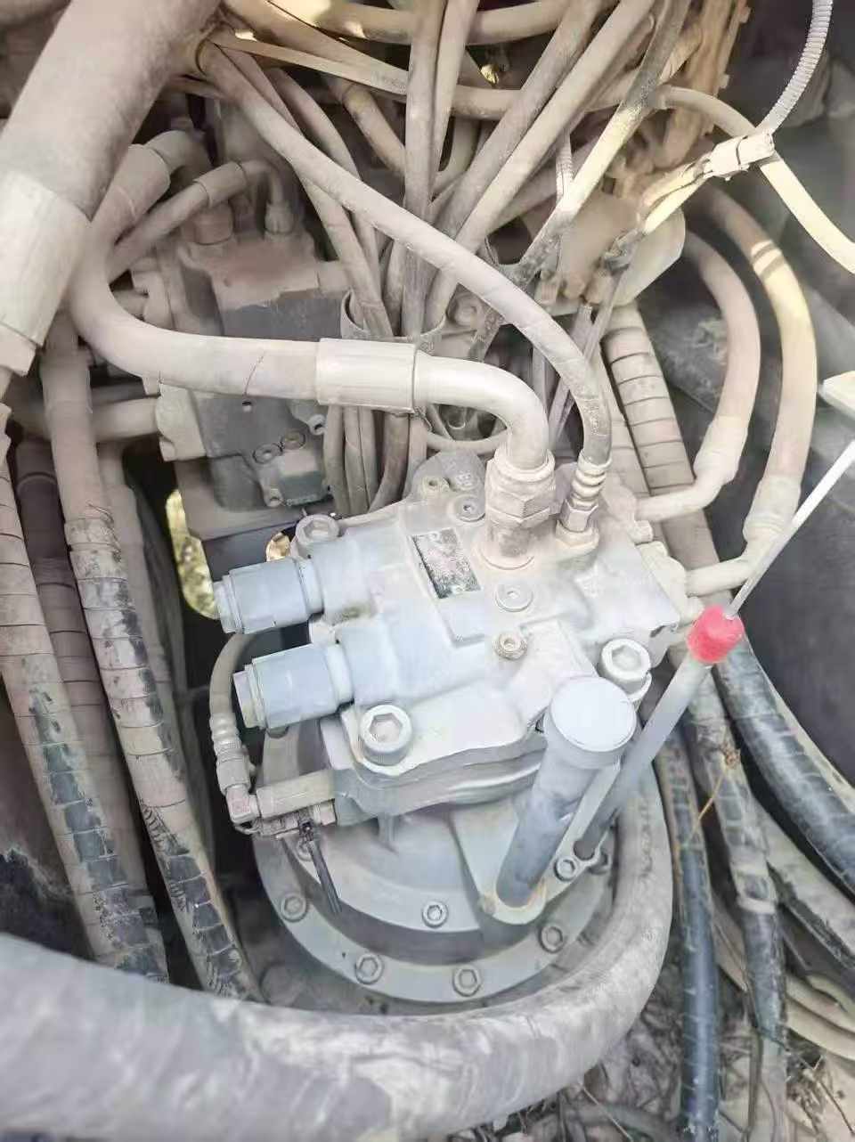 Buy Hitachi EX200-5 Used Excavator / 6