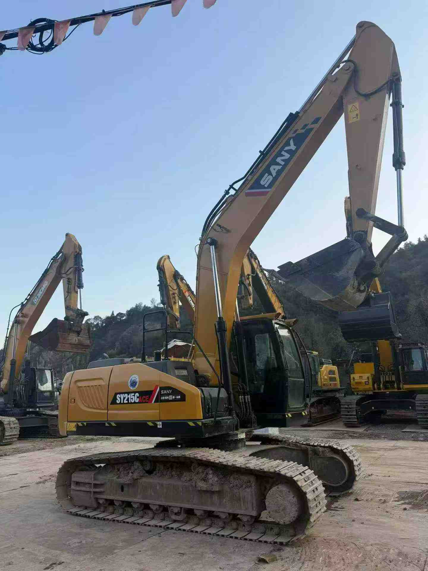 Buy Sany SY215C Used Excavator / 3