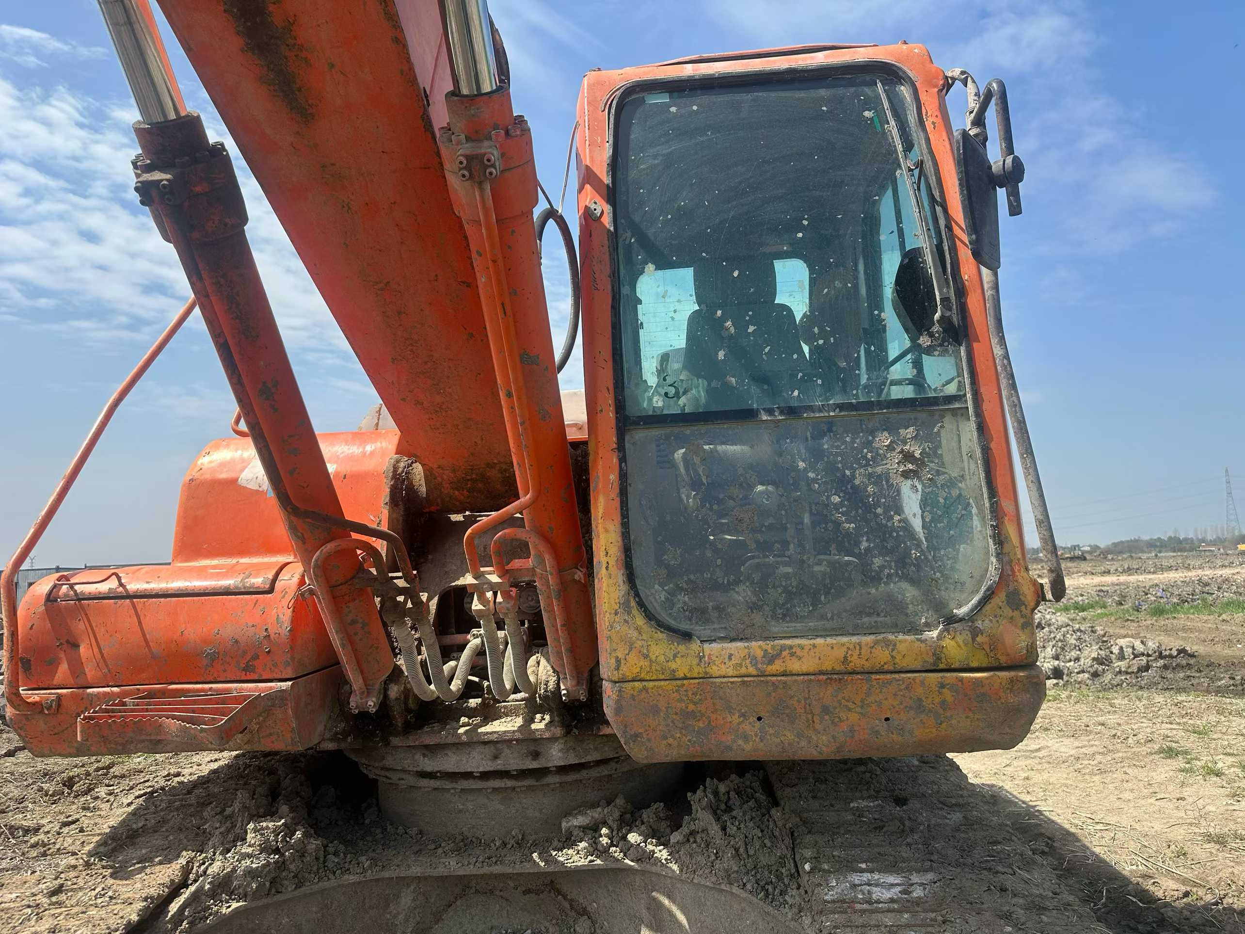 Buy Doosan DH215-7 Used Excavator / 6