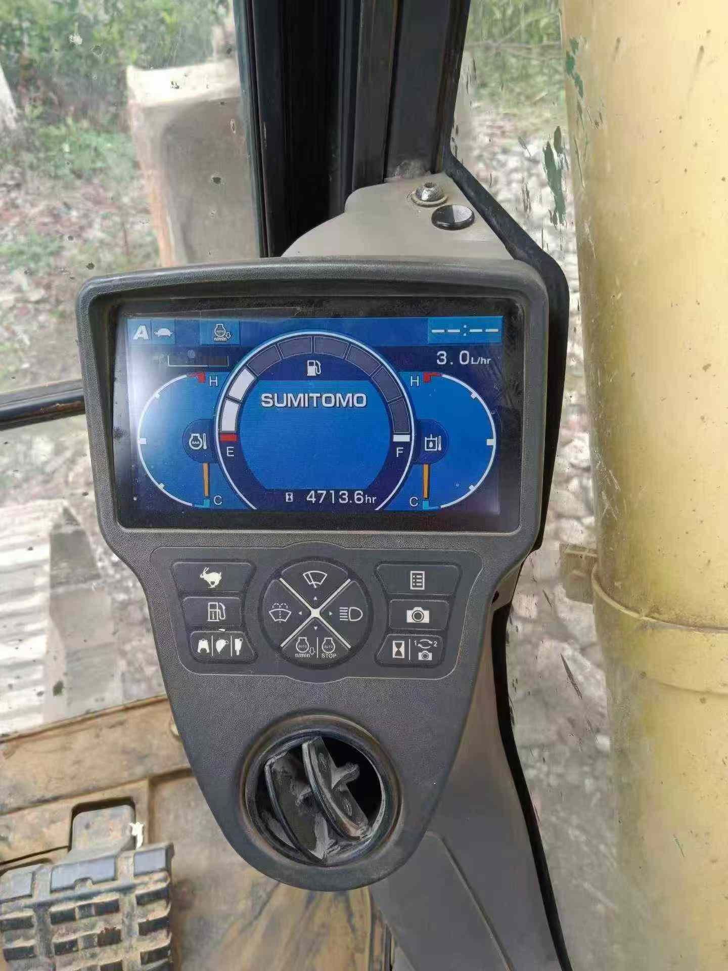 Buy Sumitomo SH260LC-6 Used Excavator / 8