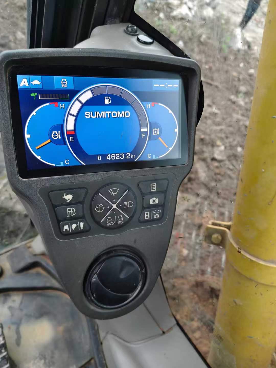 Buy Sumitomo SH130-6 Used Excavator / 6