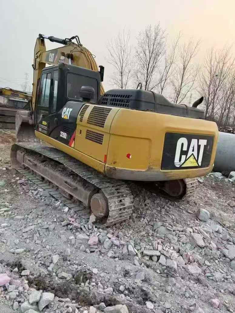 Купить Подержанный Экскаватор Caterpillar 326DL / 5