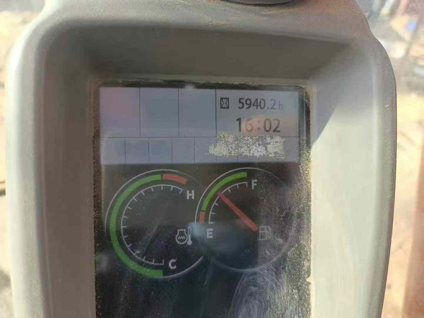 Buy Hitachi EX200 Used Excavator / 6