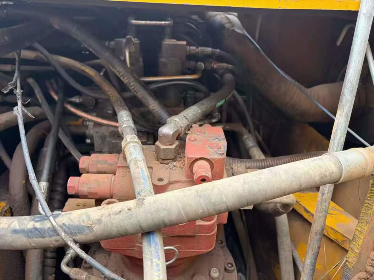 Buy XCMG XE215C Used Excavator / 7