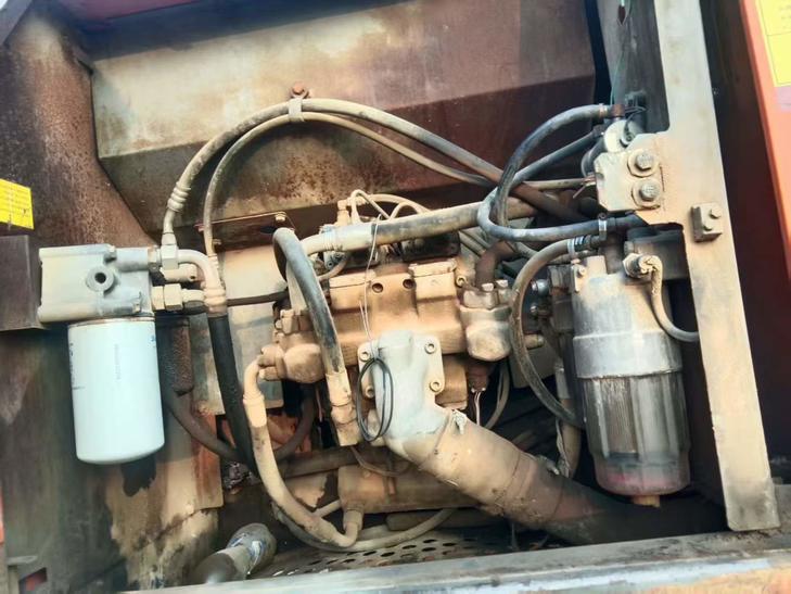 Buy Hitachi EX200 Used Excavator / 1