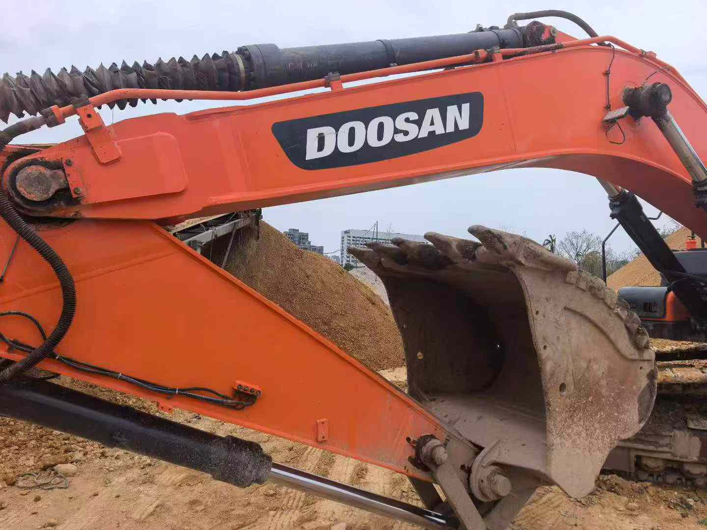 Buy Doosan DH420 Used Excavator / 4