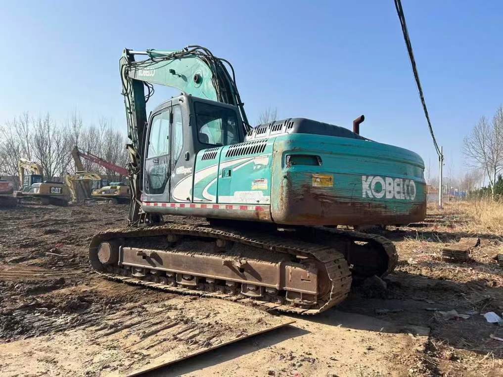 Buy Kobelco SK260 Used Excavator / 4