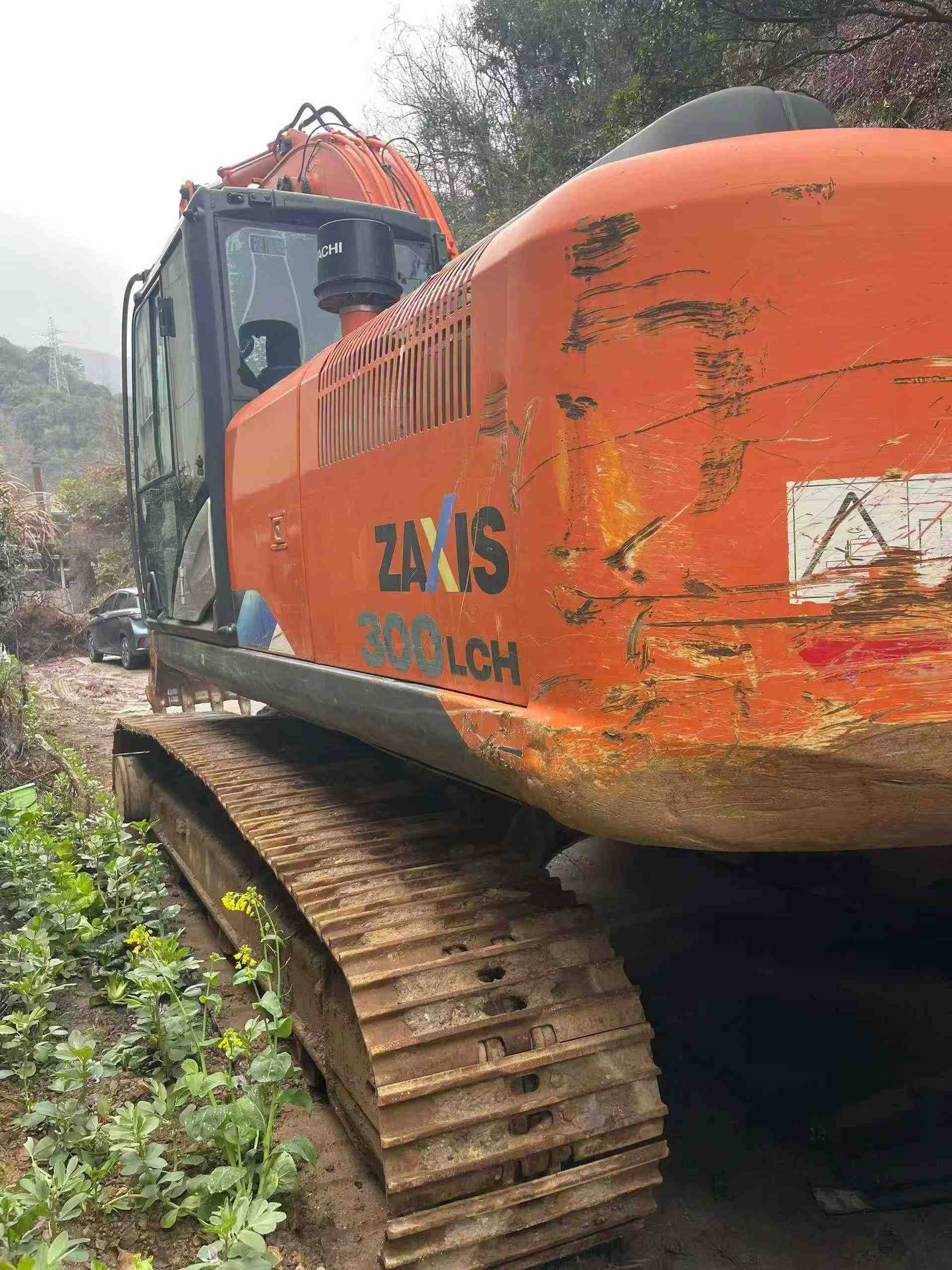 Buy Hitachi ZX260-3G Used Excavator / 2