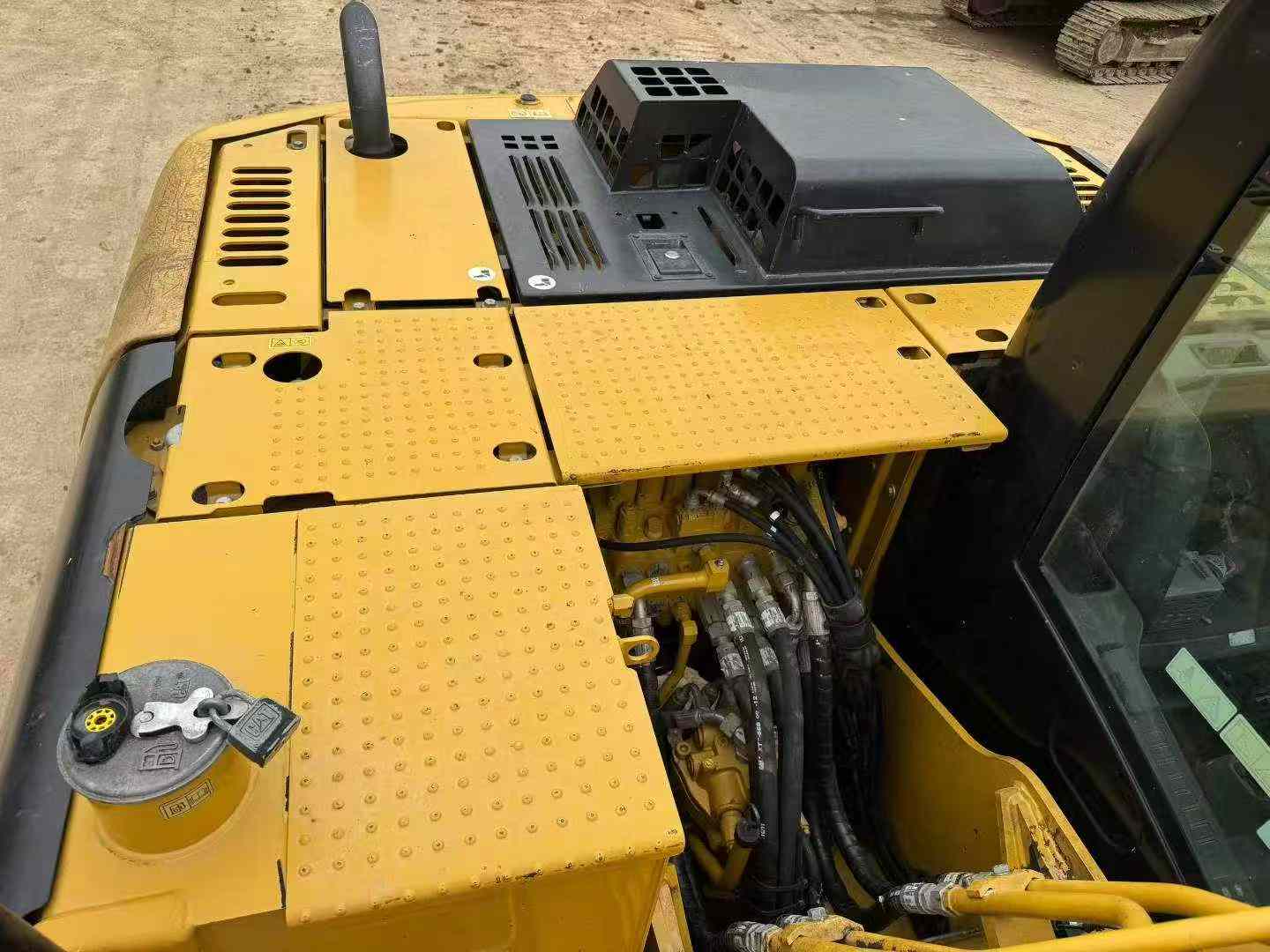 Buy Caterpillar 313D Used Excavator / 8