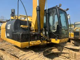 Buy Caterpillar 323D2L Used Excavator / 9 Buy Caterpillar 323D2L Used Excavator / 9
