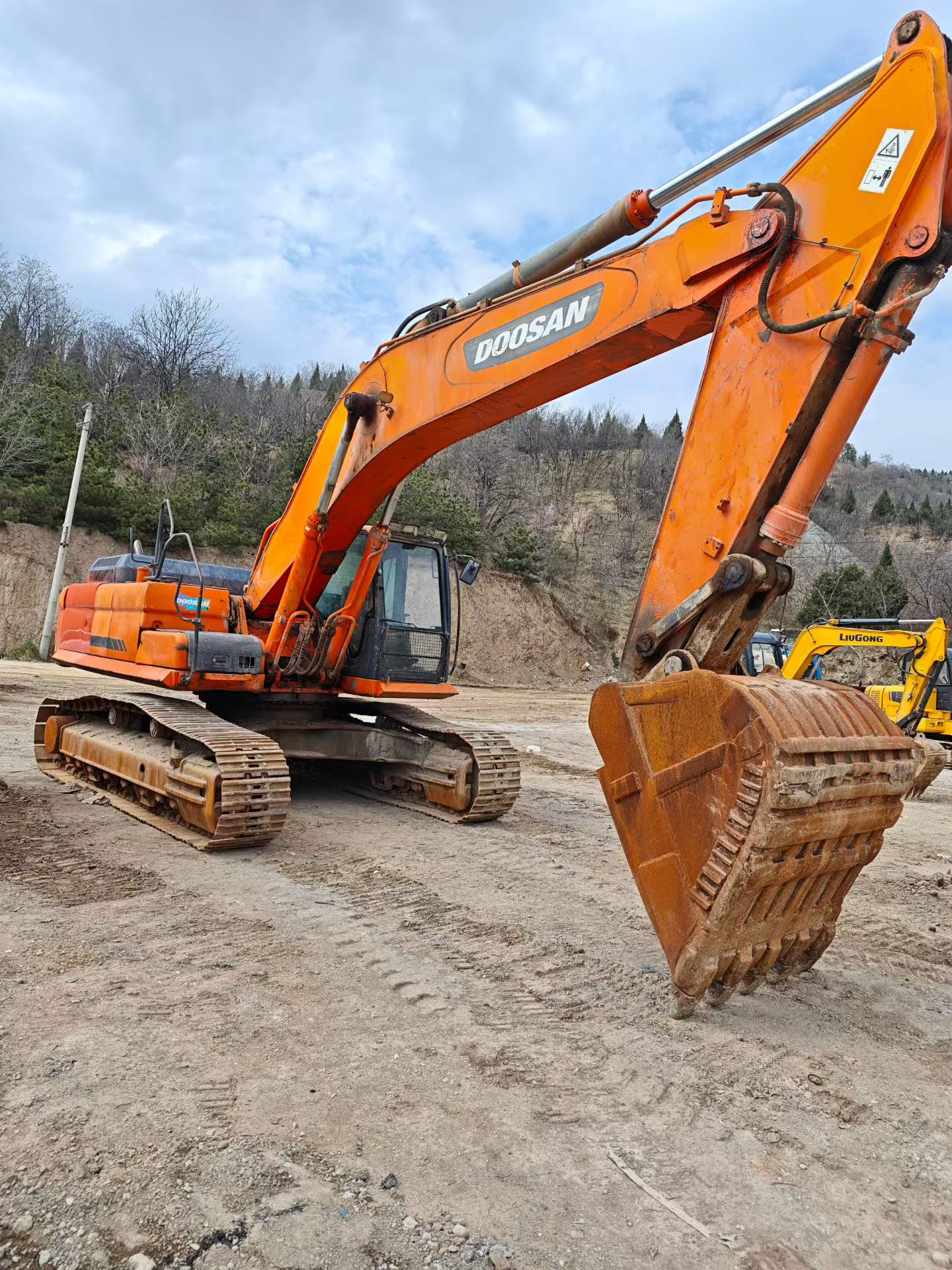 Buy Doosan DX380 Used Excavator / 2