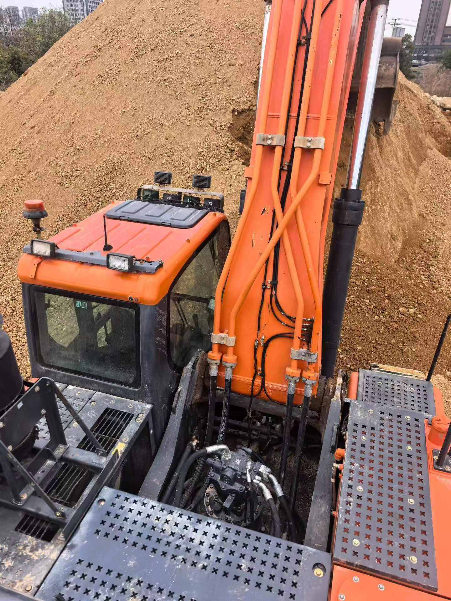 Buy Doosan DH420 Used Excavator / 9