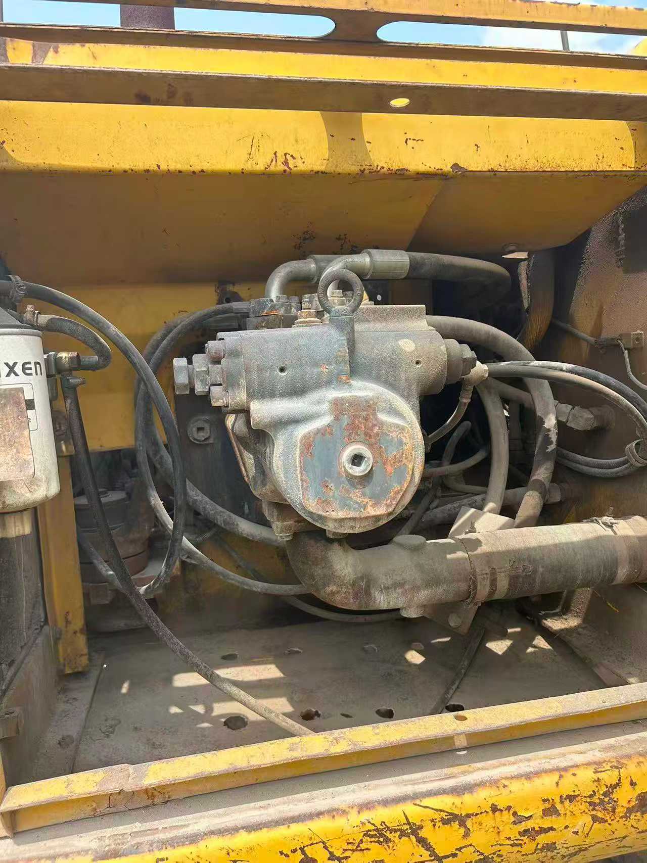 Buy Komatsu PC200-6E Used Excavator / 7