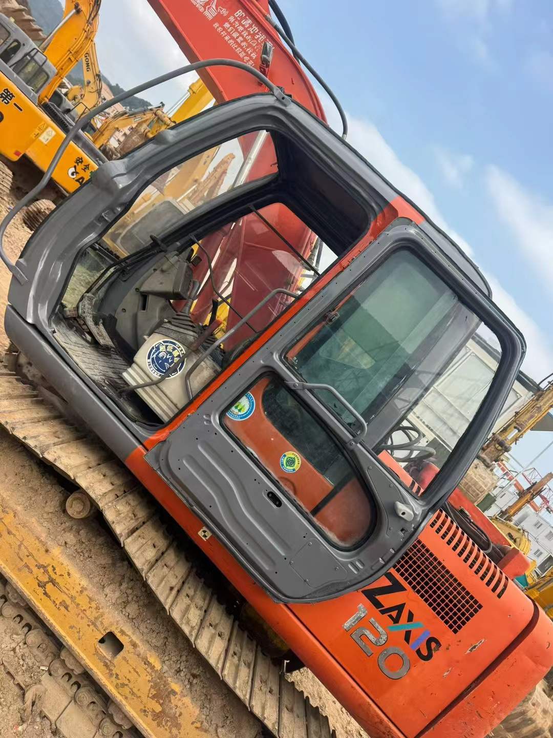 Buy Hitachi EX120-6 Used Excavator / 3