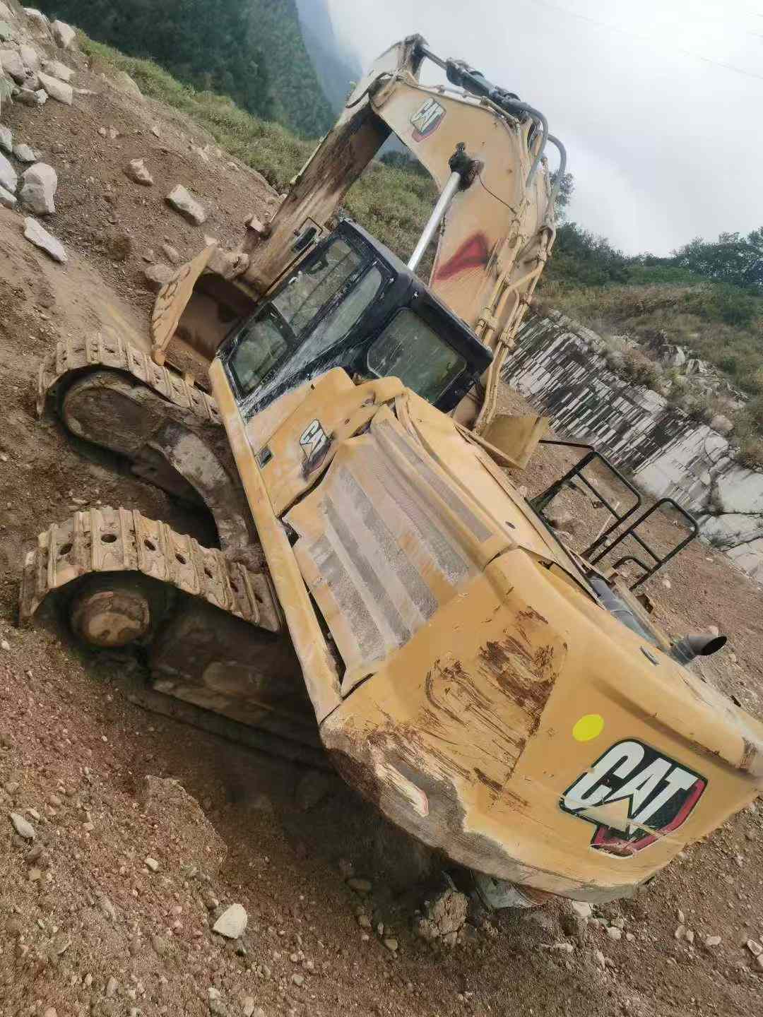 Buy Caterpillar 345B Used Excavator / 9