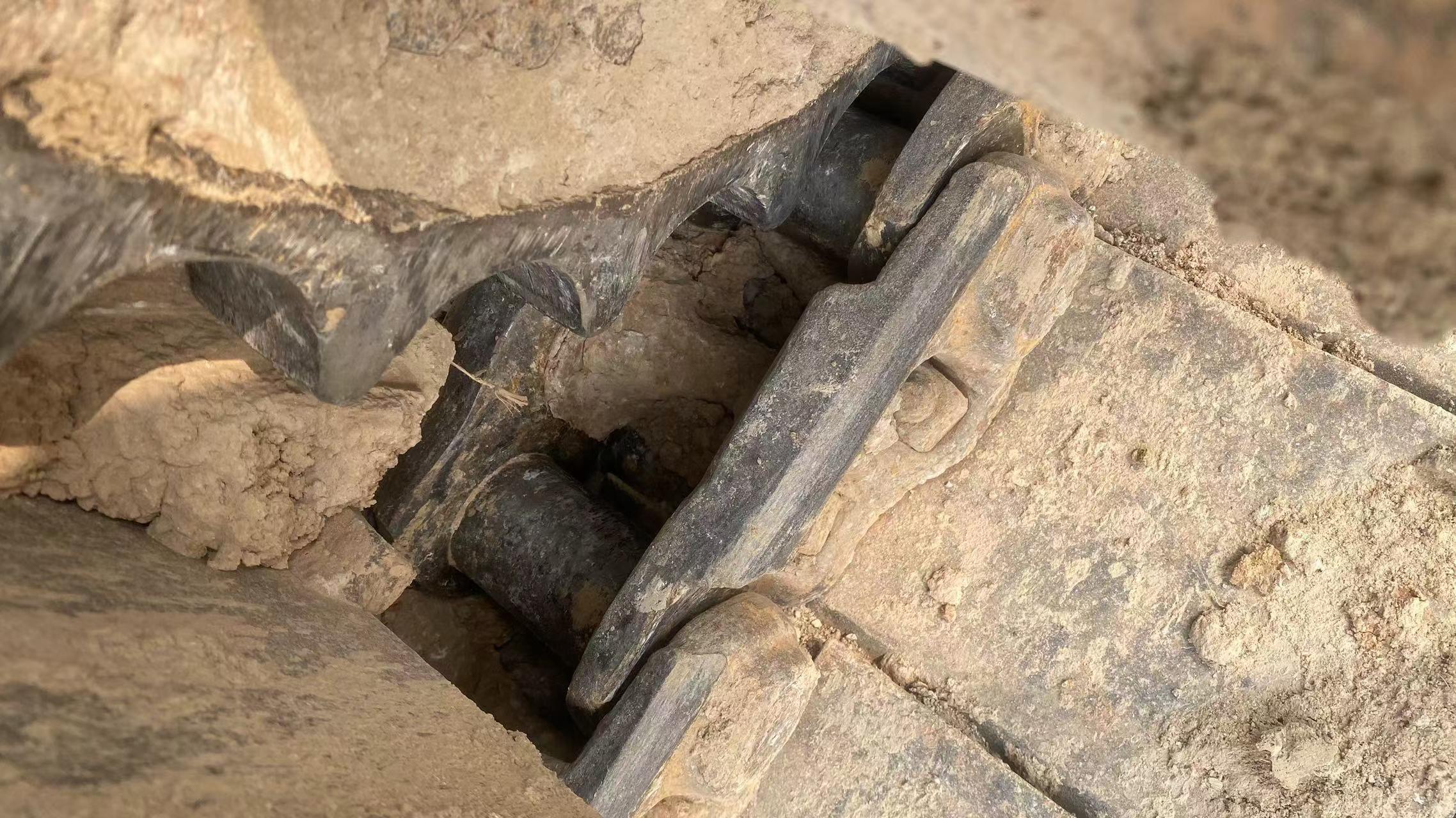 Buy Doosan DH220-3 Used Excavator / 9