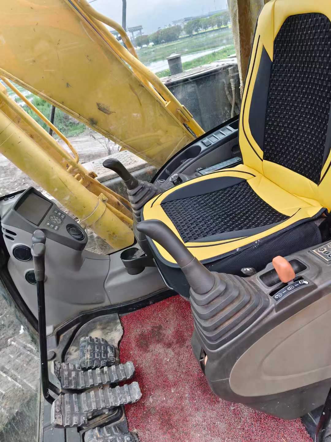 Buy Sumitomo SH130-6 Used Excavator / 5