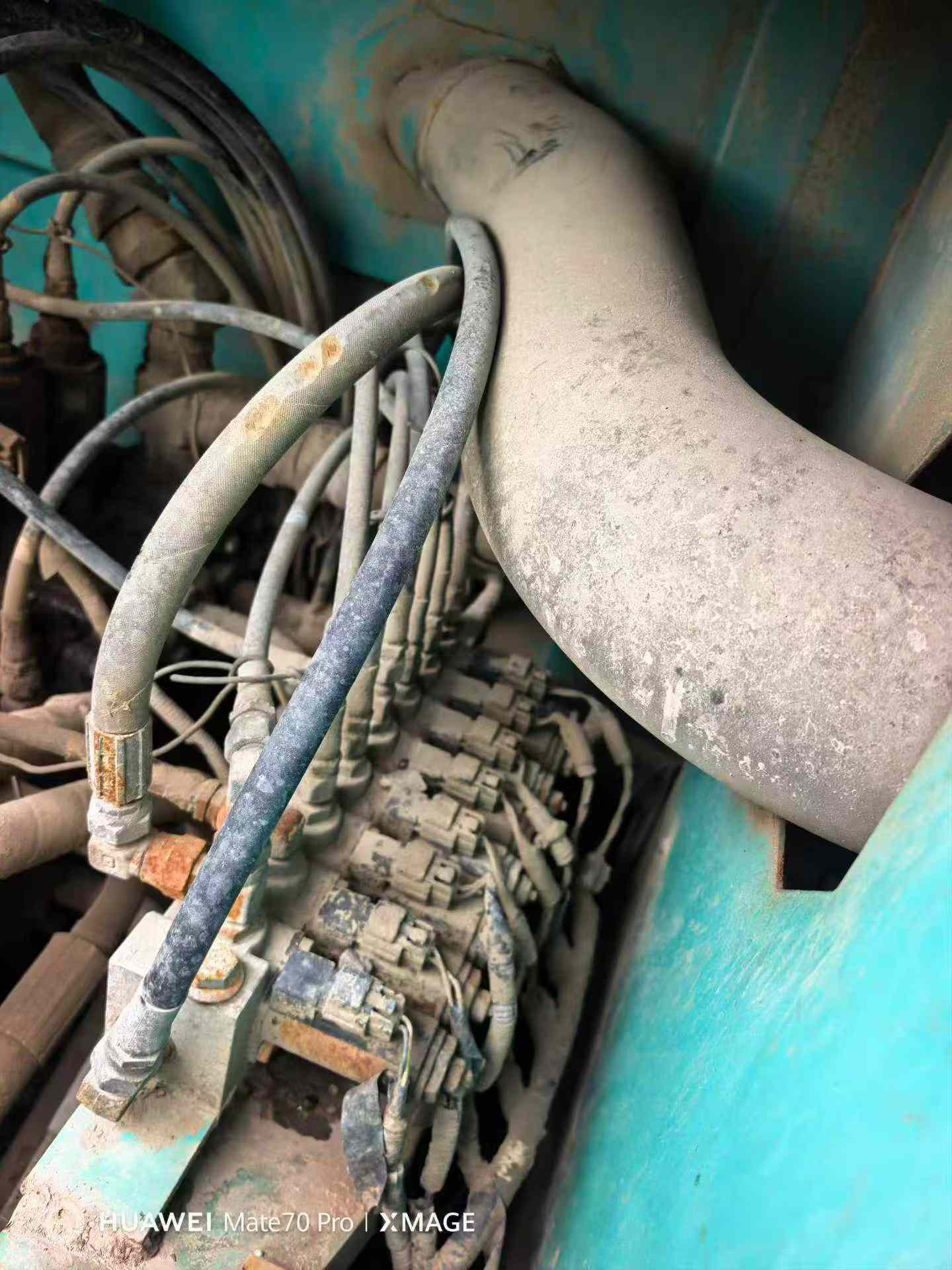 Buy Kobelco SK2008 Used Excavator / 3