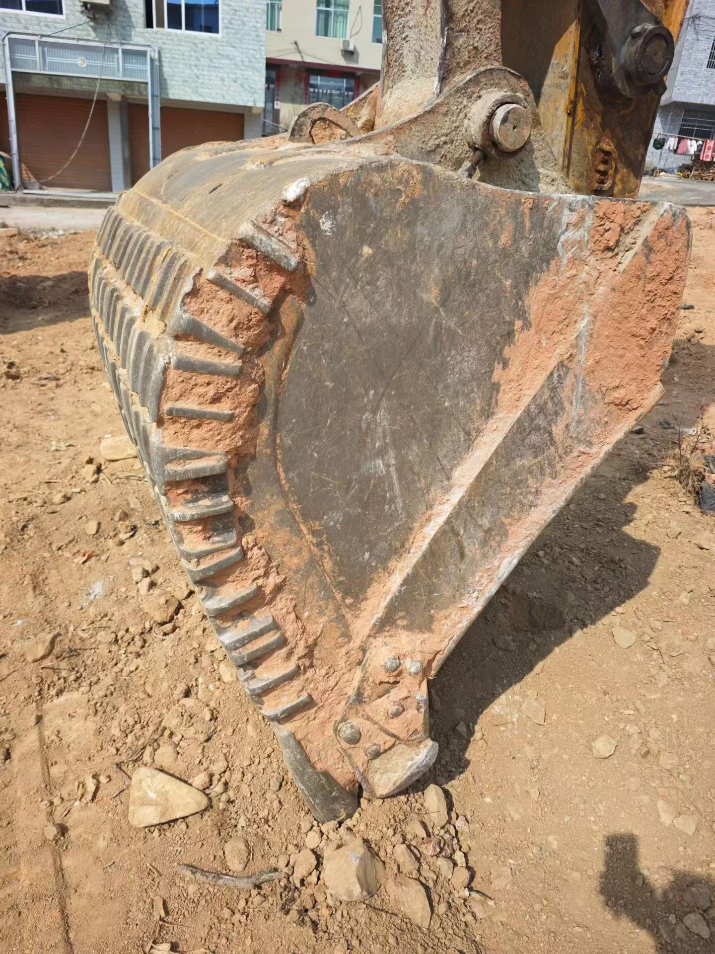 Buy XCMG XE200DA Used Excavator / 9