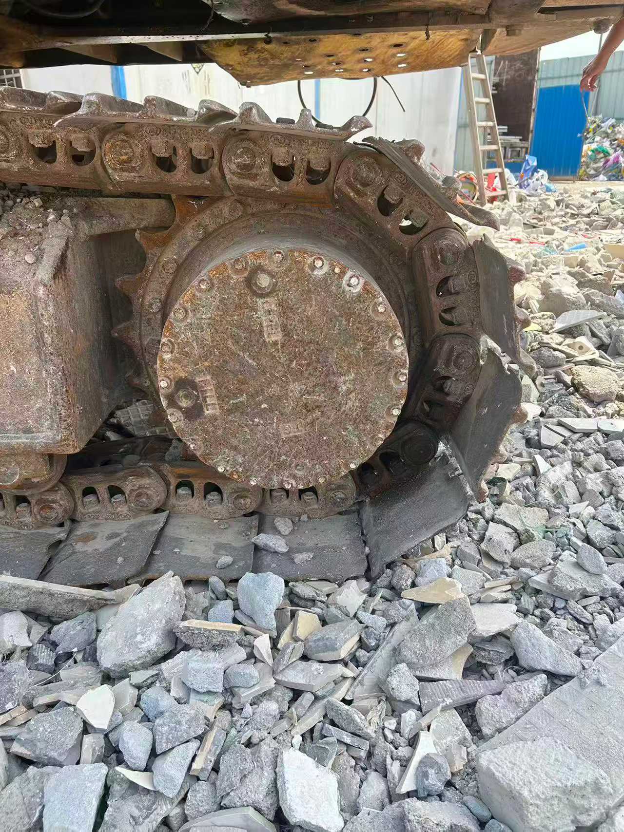 Buy Komatsu PC200-6E Used Excavator / 5