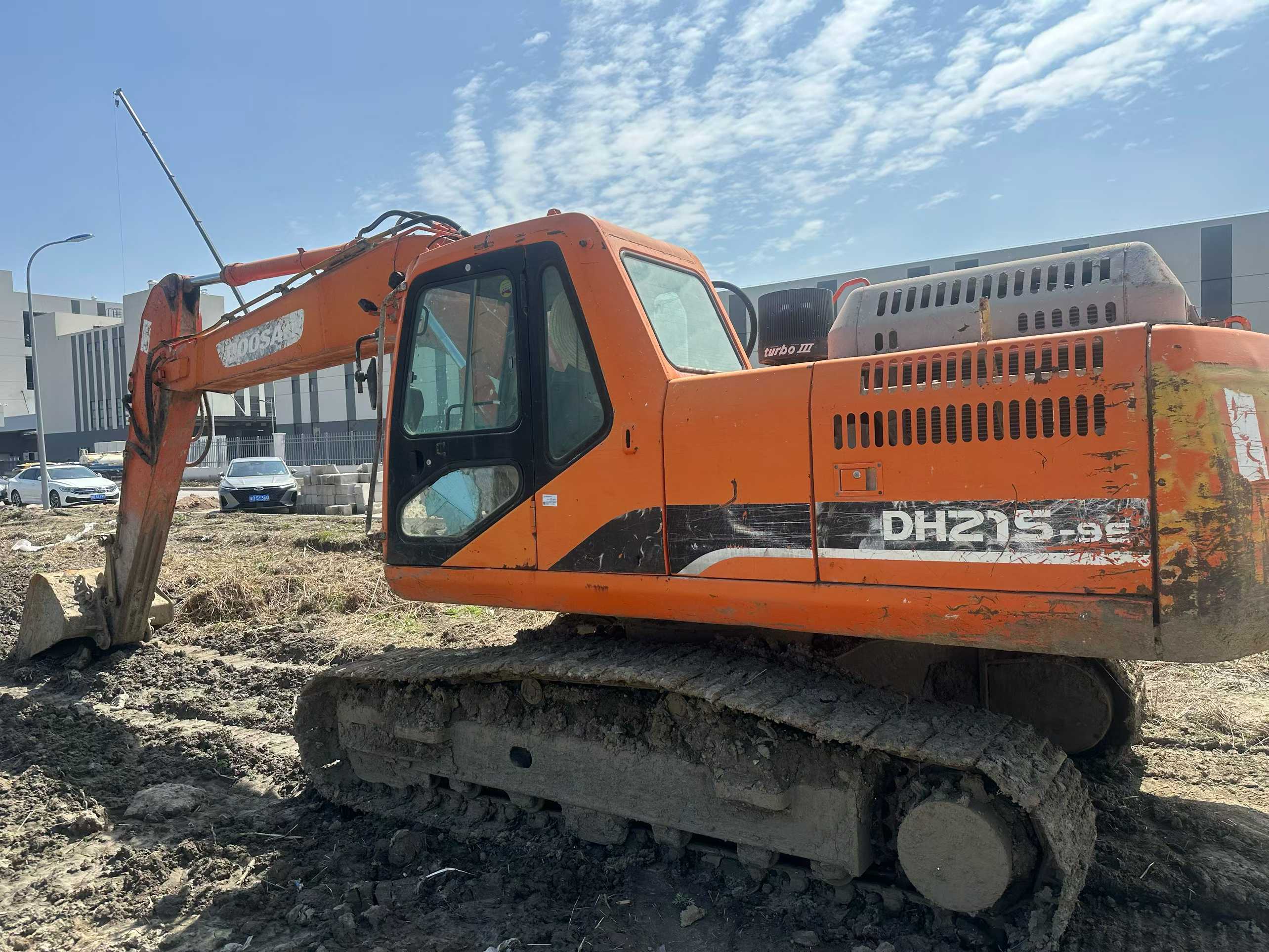 Buy Doosan DH215-7 Used Excavator / 5