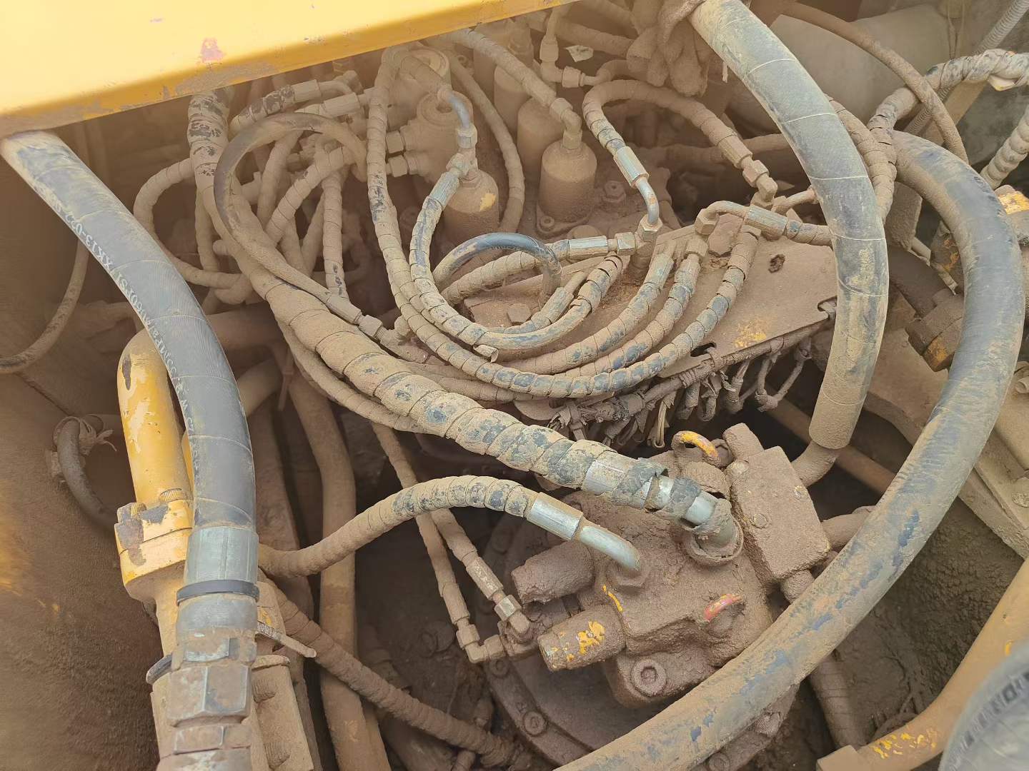 Buy Sany SY385C Used Excavator / 6