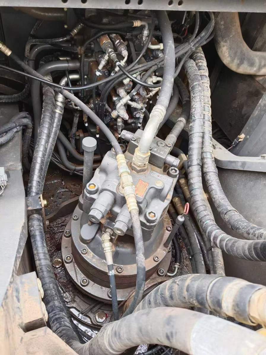 Buy Sumitomo SH260LC-6 Used Excavator / 4