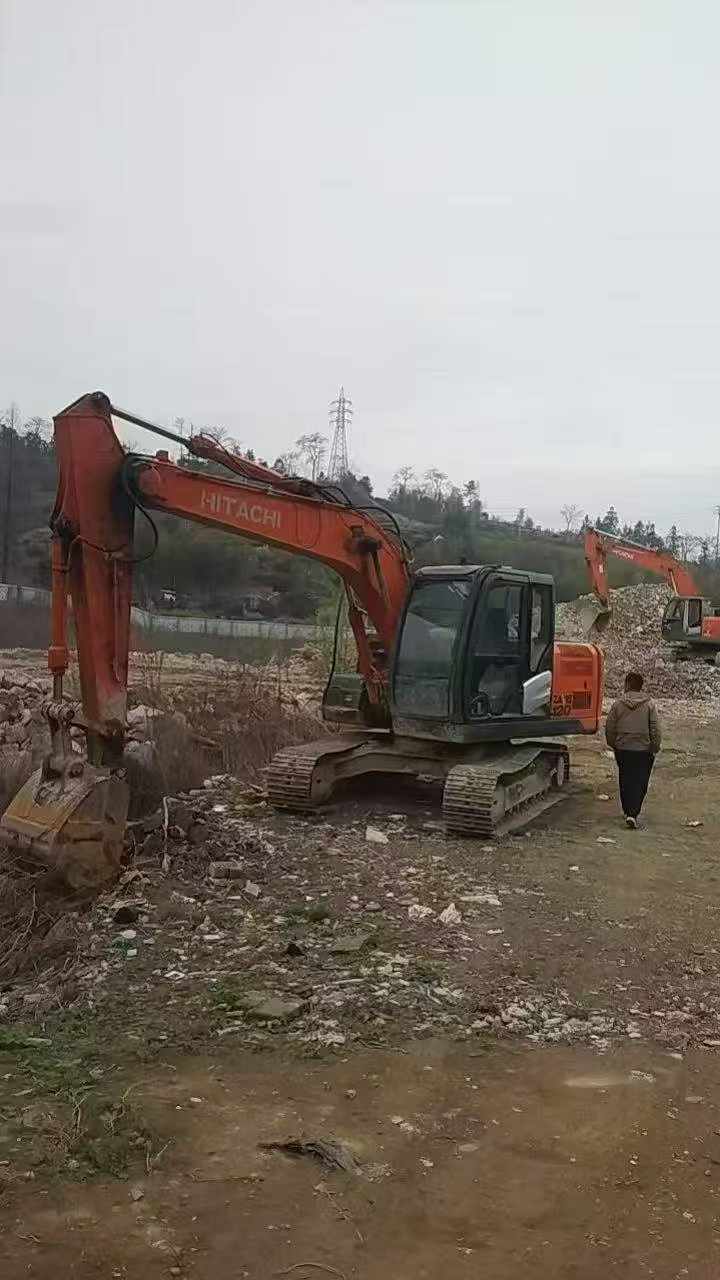 Buy Hitachi ZX120-5B Used Excavator / 2