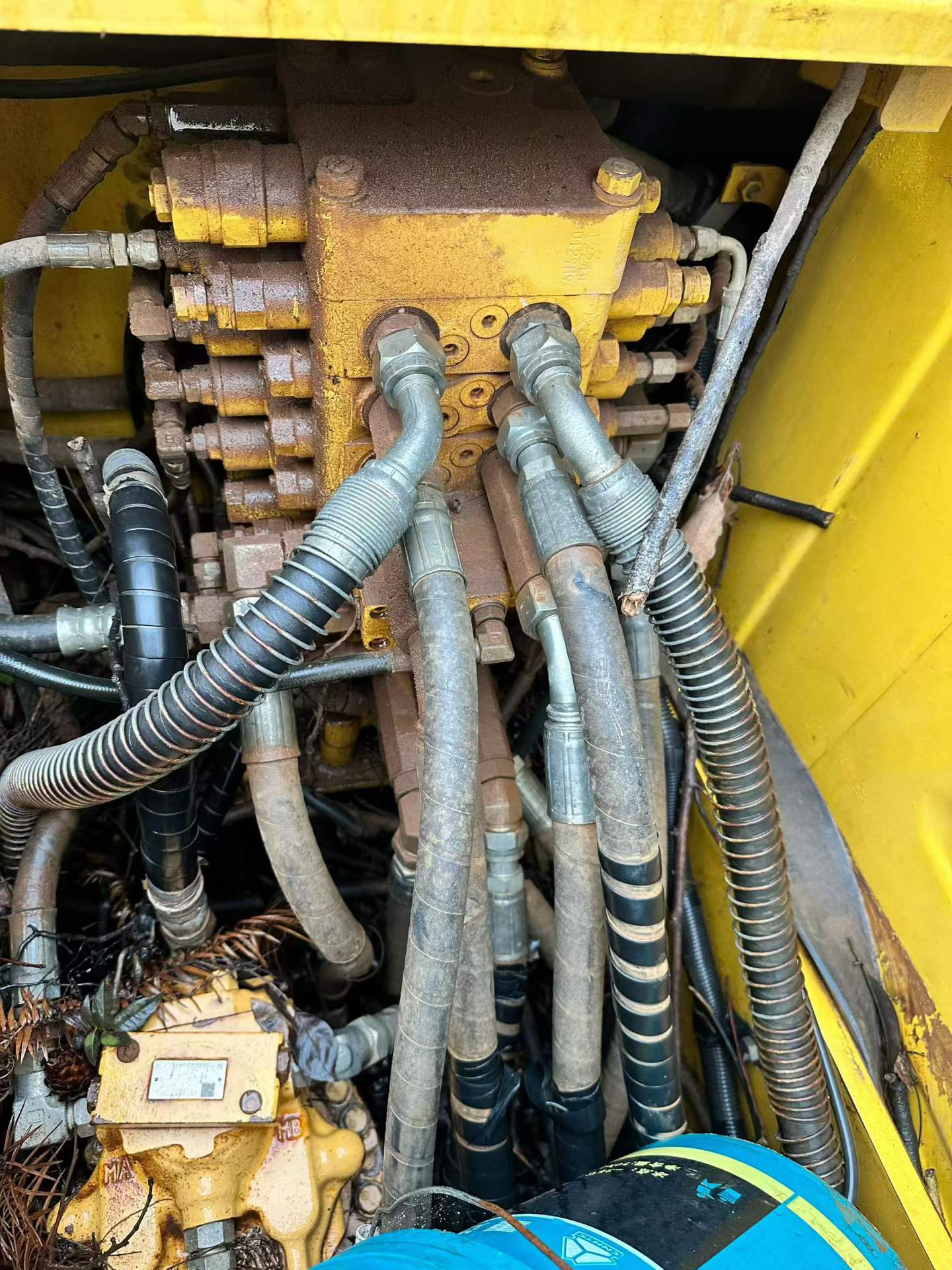 Buy Komatsu PC110-7 Used Excavator / 3