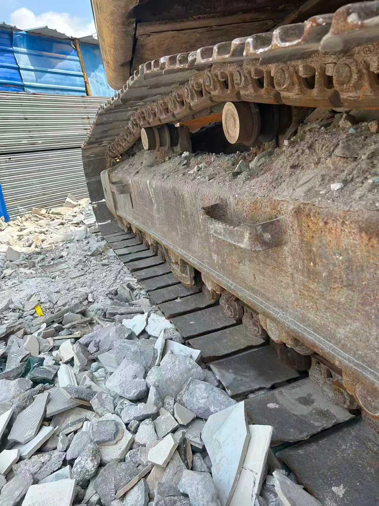 Buy Komatsu PC200-6E Used Excavator / 6