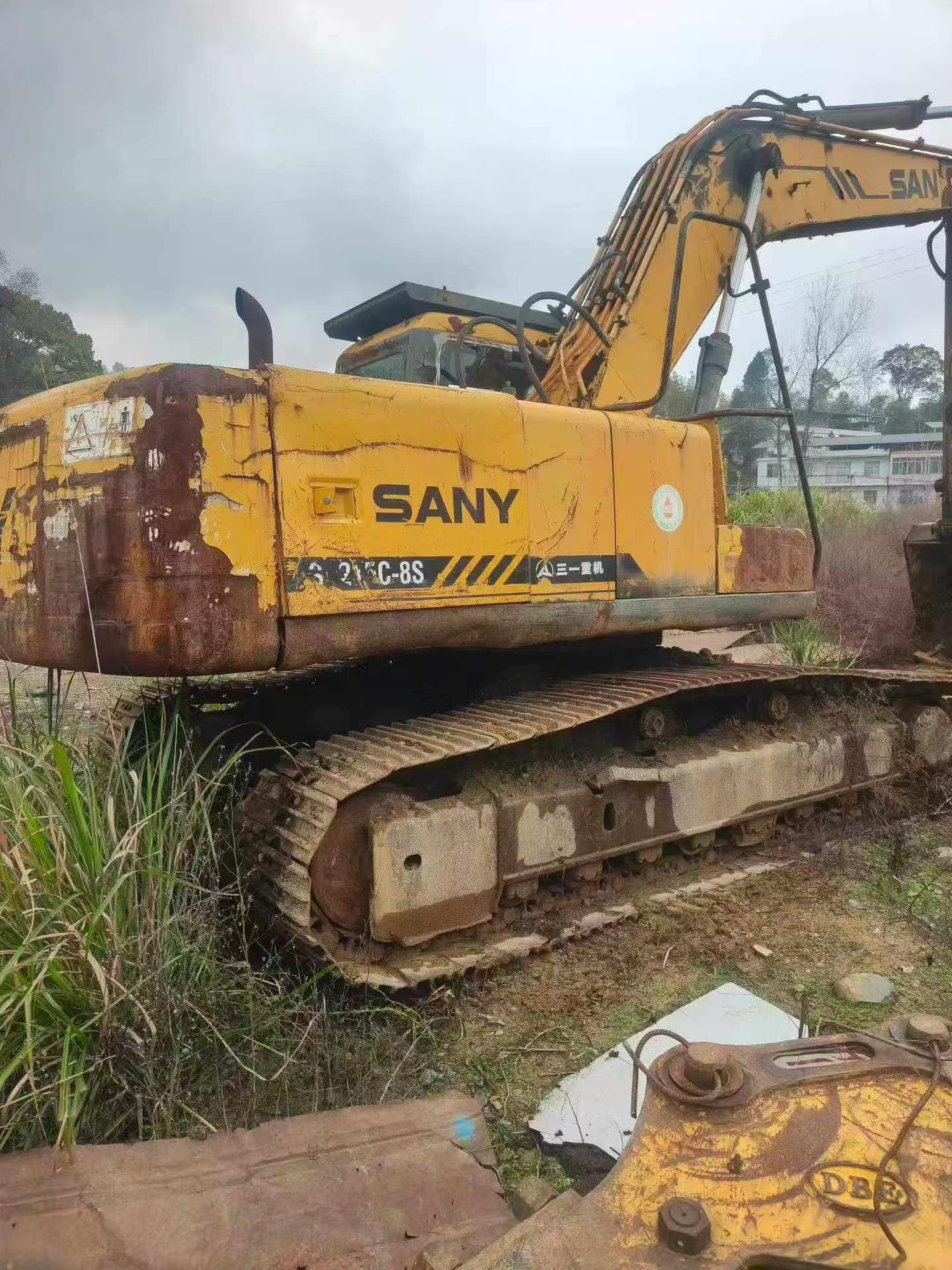 Buy Sany SY215C Used Excavator / 3