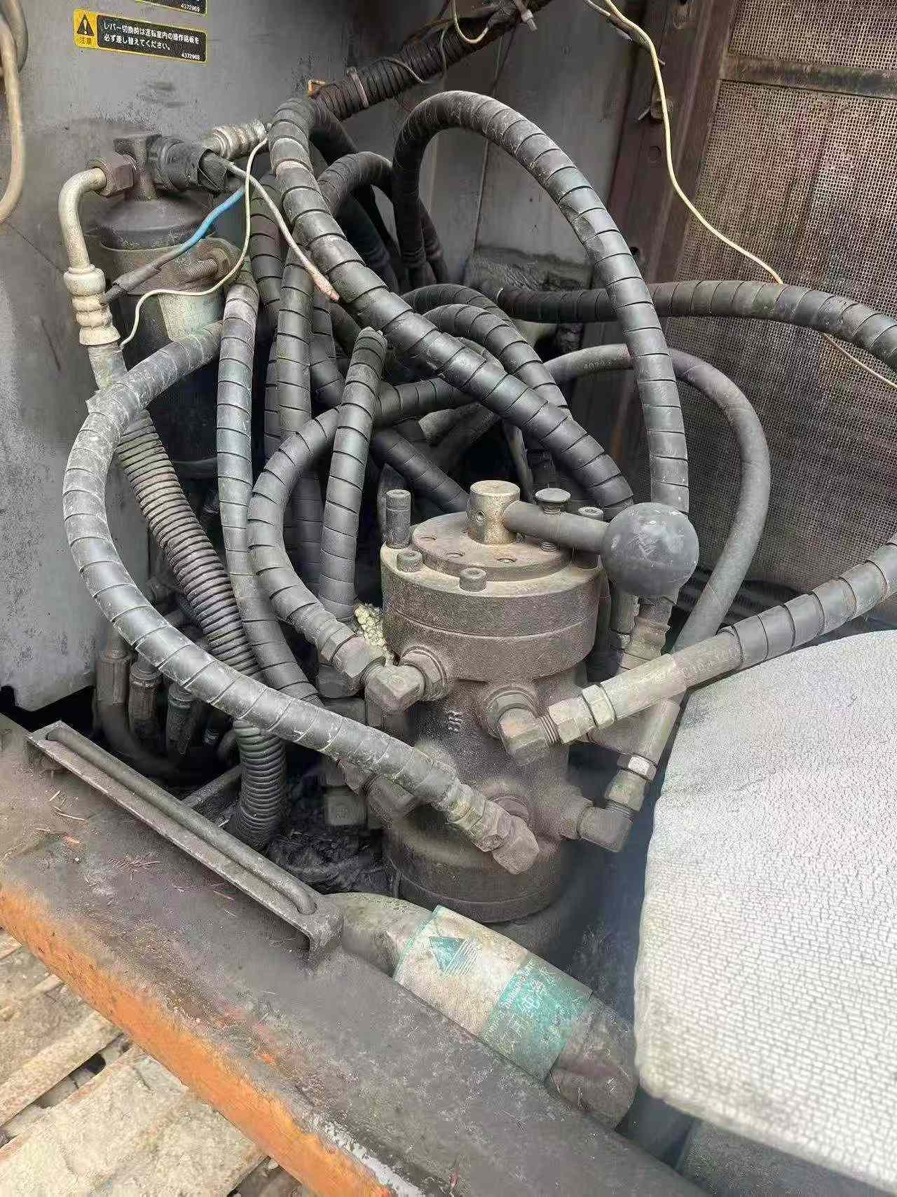 Buy Hitachi EX100 Used Excavator / 9