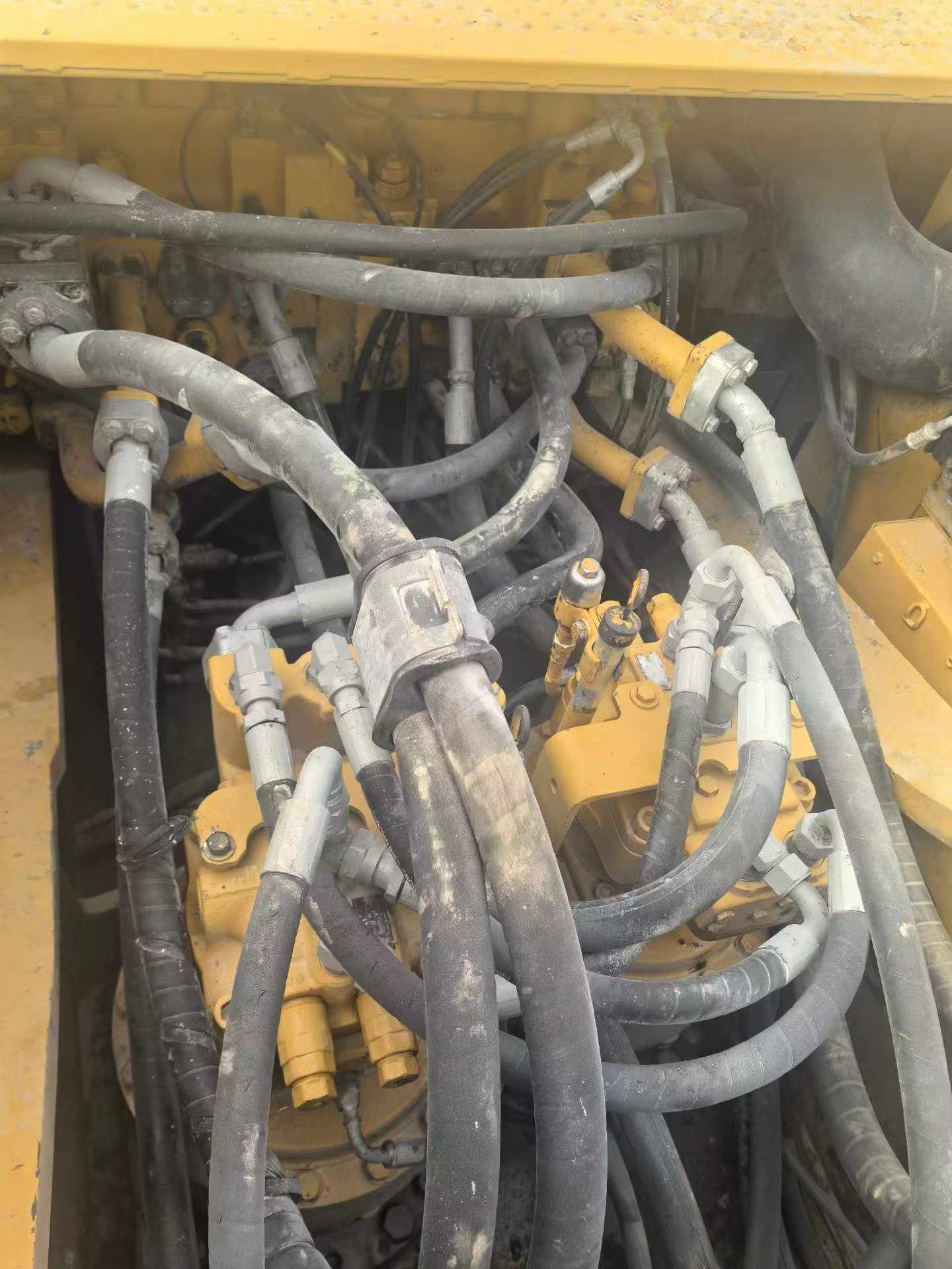 Buy Caterpillar 349E Used Excavator / 2