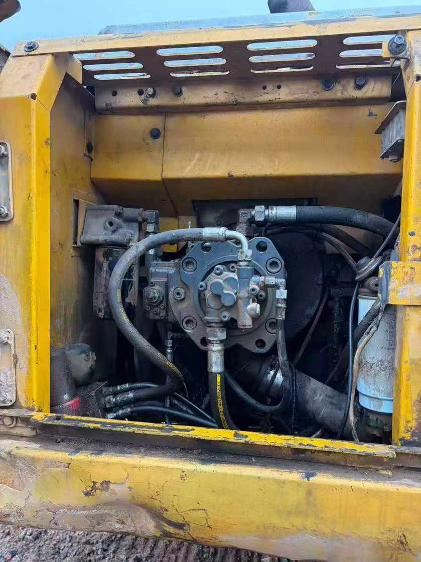 Buy XCMG XE215C Used Excavator / 8