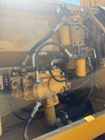 Buy Caterpillar 320D Used Excavator / 7 Buy Caterpillar 320D Used Excavator / 7