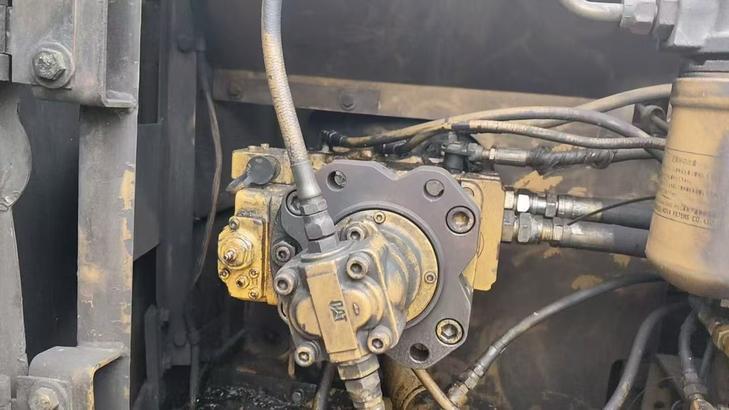 Buy Caterpillar 312V2 Used Excavator / 1