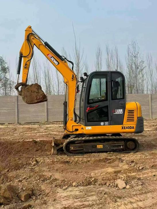 Buy XCMG XE40 Used Excavator / 1