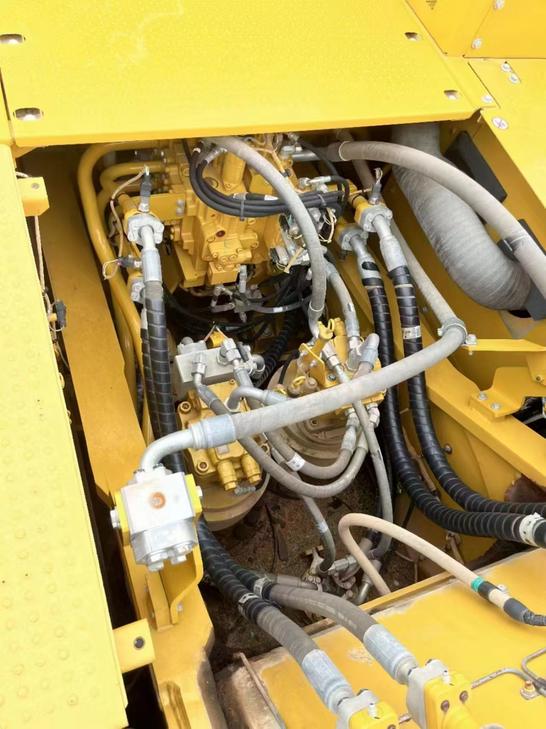 Buy Caterpillar 349E Used Excavator / 1