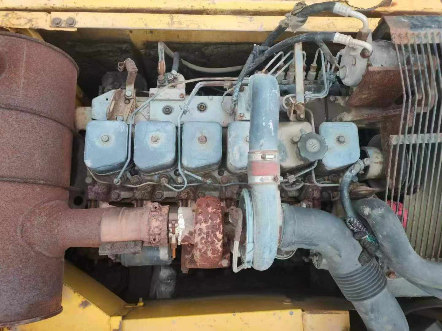 Buy Komatsu PC200-6 Used Excavator / 2