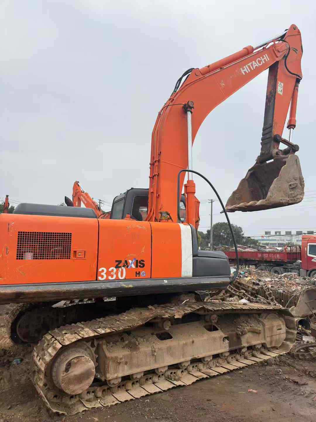 Buy Hitachi EX250-5 Used Excavator / 2