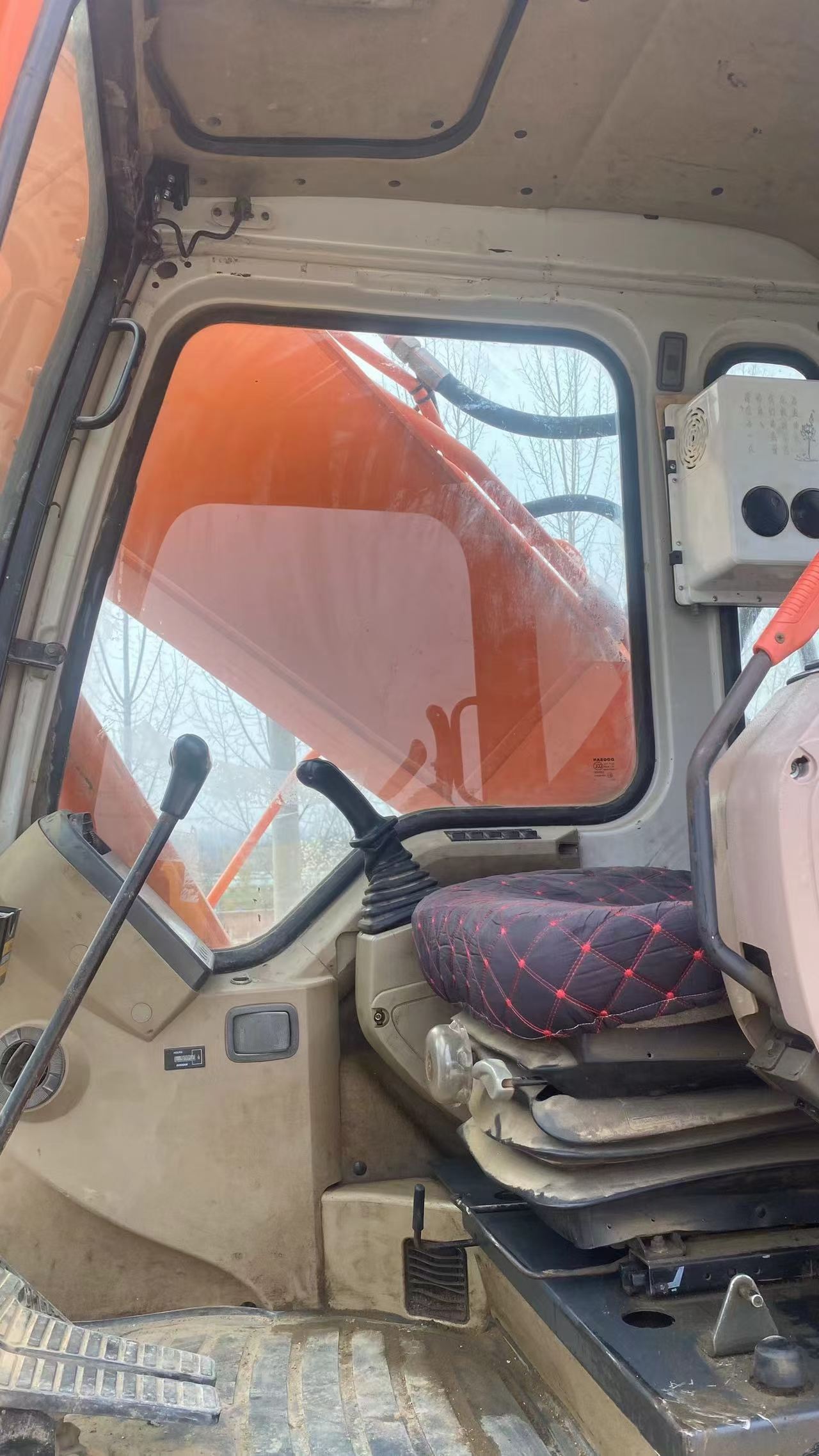 Buy Doosan DH220-3 Used Excavator / 8