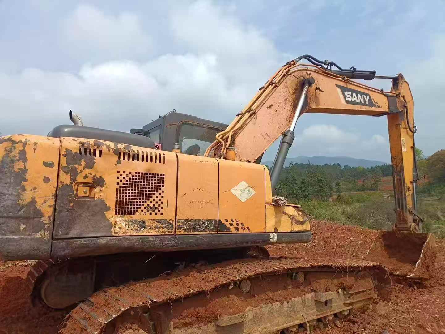 Buy Sany SY215C-8 Used Excavator / 3