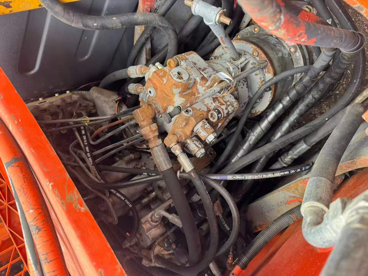 Buy Hitachi EX120-6 Used Excavator / 6