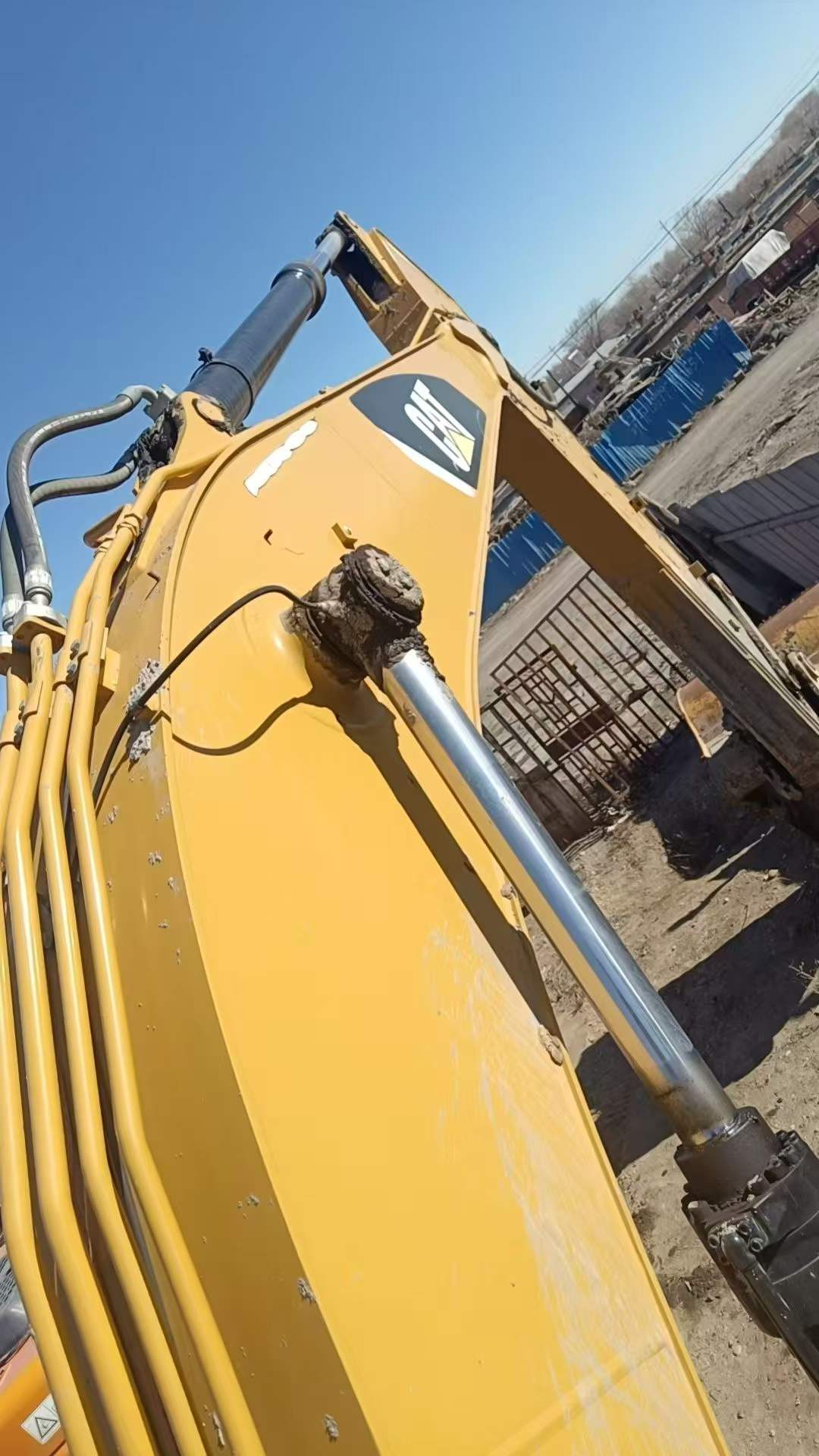 Buy Caterpillar 326DL Used Excavator / 3