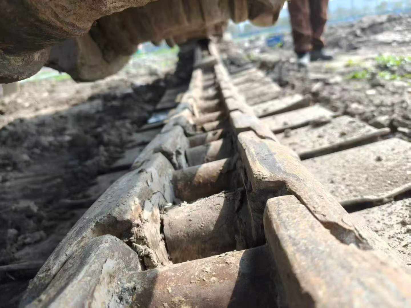 Buy Kobelco SK260 Used Excavator / 4