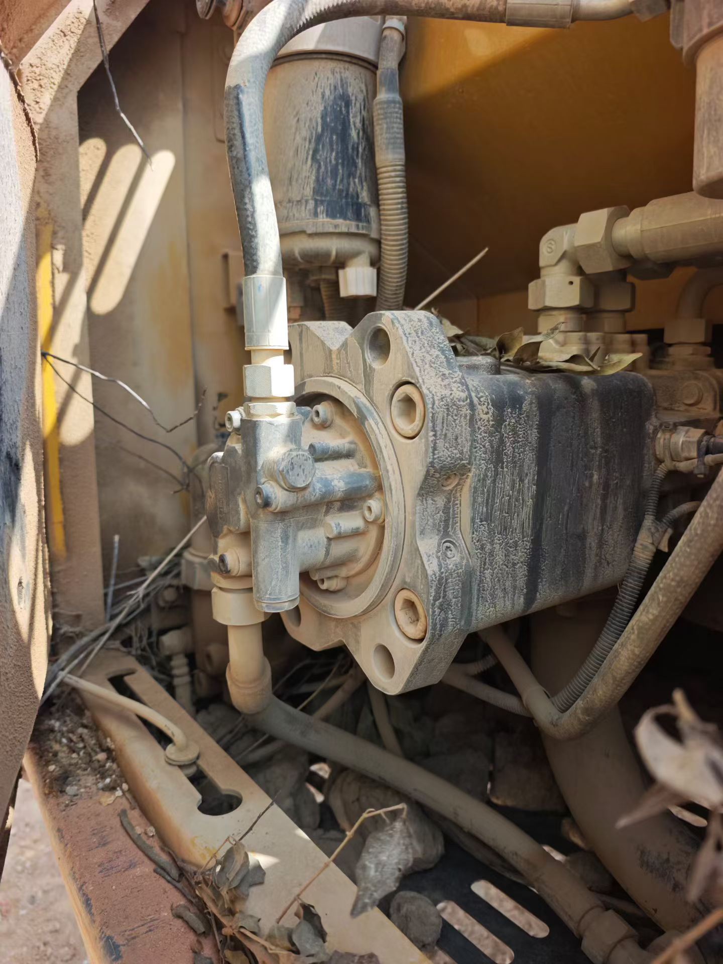 Buy XCMG XE200DA Used Excavator / 3