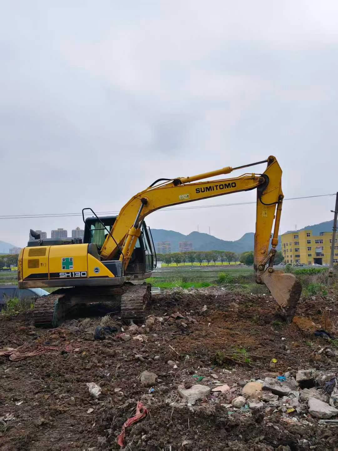 Buy Sumitomo SH130-6 Used Excavator / 2