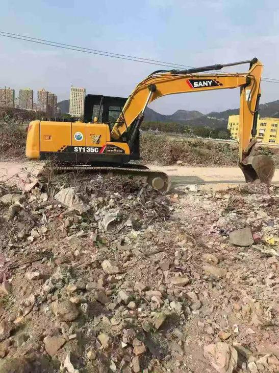 Buy Sany SY135 Used Excavator / 1
